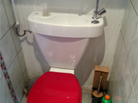 WiCi Concept Platzsparende Handwaschbecken auf die Toilette anpassungsfähiges - Herr R (Frankreich - 67)